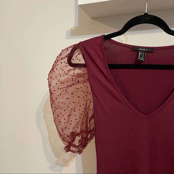 F21// NWOT puffy sleeve body suit maroon - Picture 2 of 4